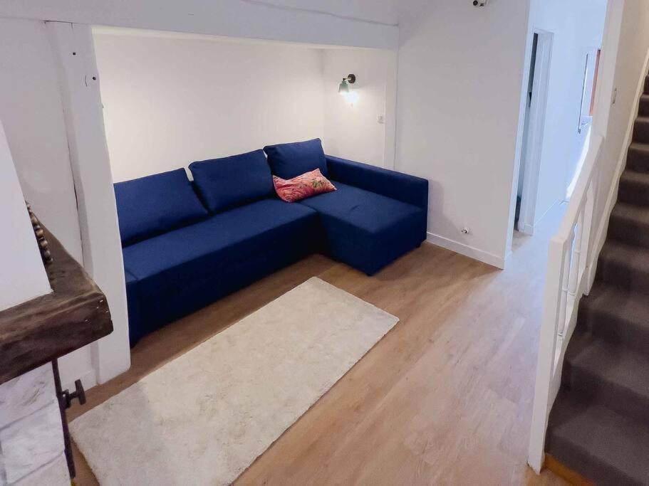 Maison Semi-Troglodyte Avec 4 Velos โรเชอร์กอร์บง ภายนอก รูปภาพ